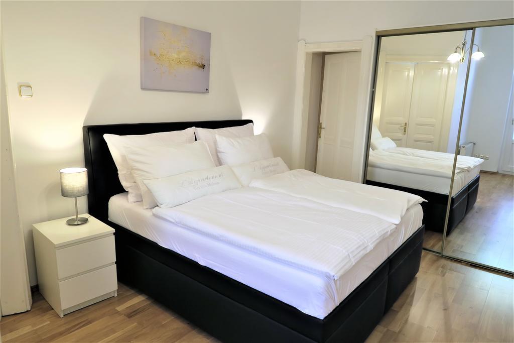 Old Town Square Superior Apartments - Valentin Prague Luaran gambar